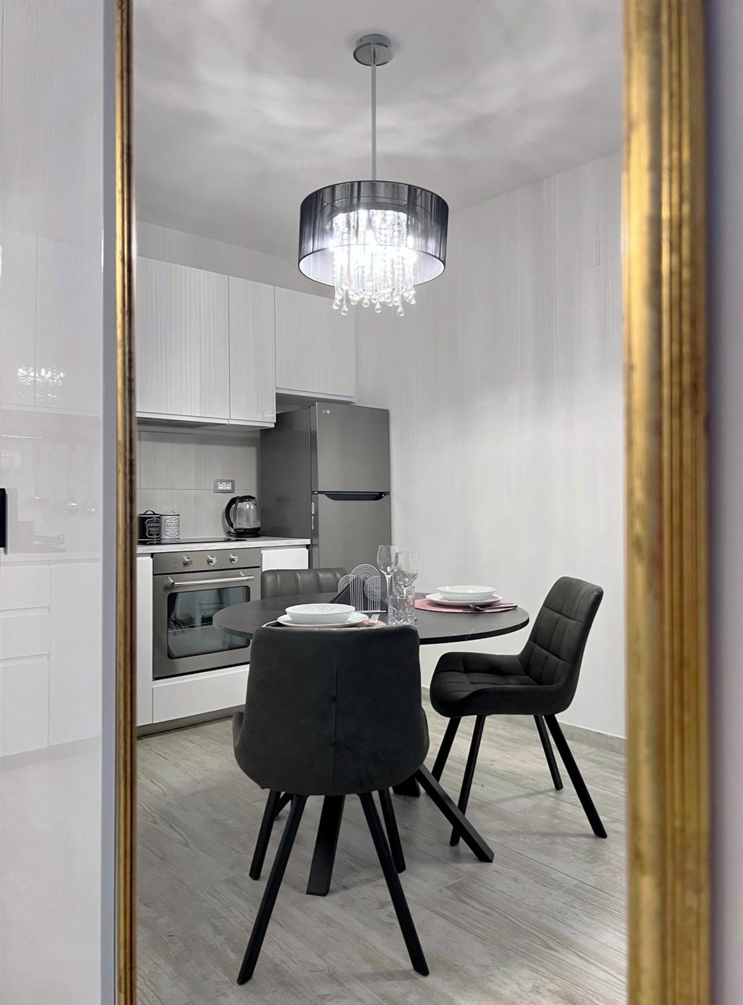 Studio Apartman Perla Сплит Екстериор снимка